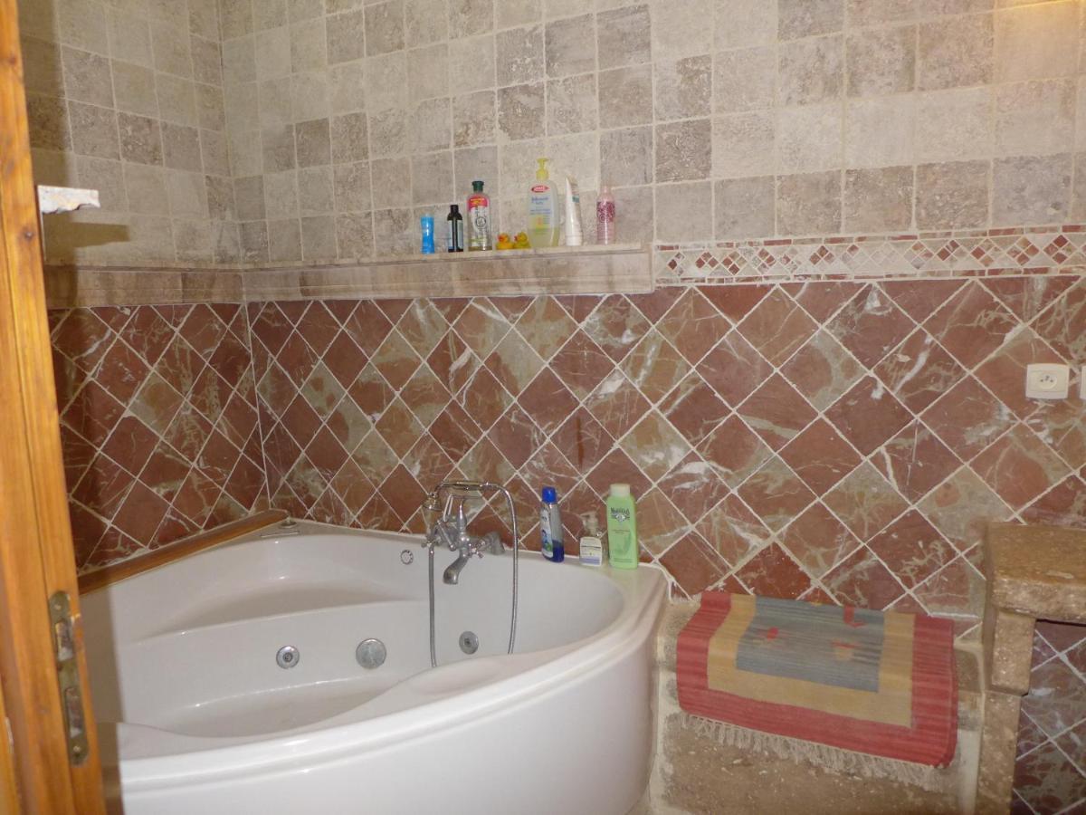 Ferienhaus Le Chateau Armissan Luaran gambar
